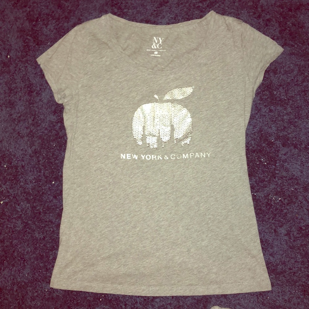 New York and company tee.